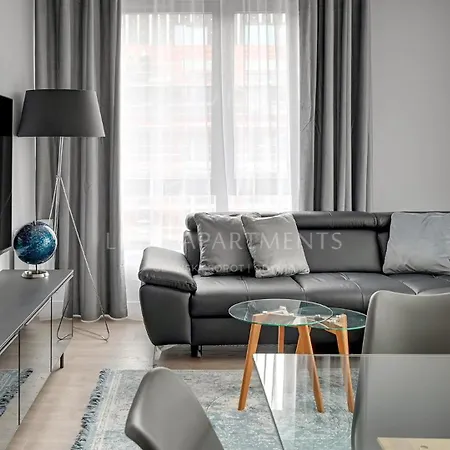 Premium Apartment Mustang With Parking By Lion Apartments Gdansk Exterior photo